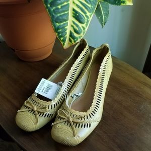 NWT Mustard Yellow Flats